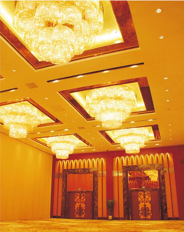 别墅,酒店工程非标大型水晶灯定制样板